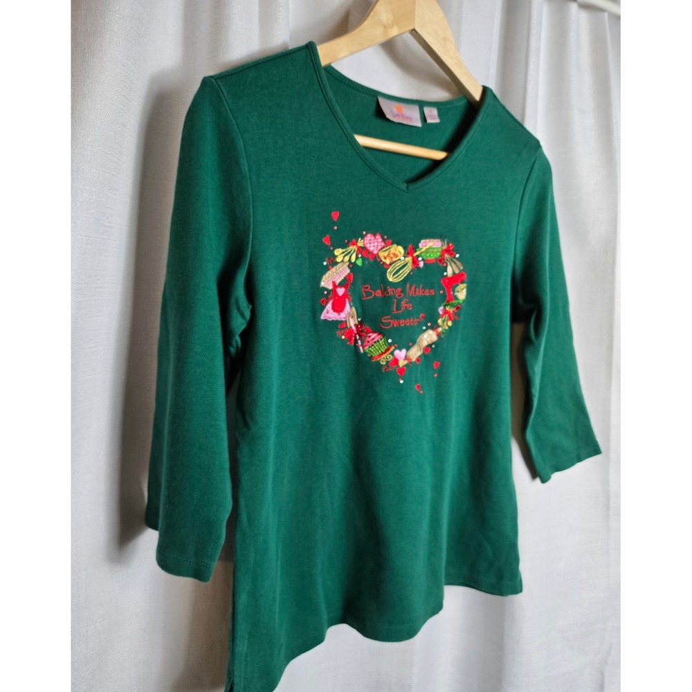 Quaker Factory Green Embroidered Holiday Baking Makes Life Sweeter Top Size S - Picture 3 of 8